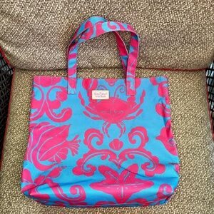 Lilly Pulitzer X Estée Lauder tote
